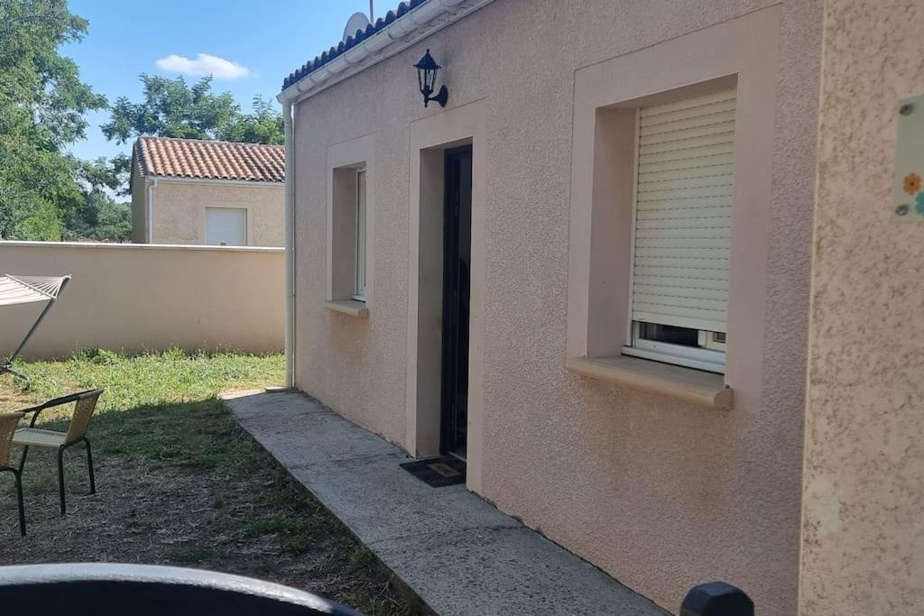 Maison Au Calme Entre Collegues Ou Famille - La Boheme - Saint-Seurin-sur-l'Isle Exterior photo